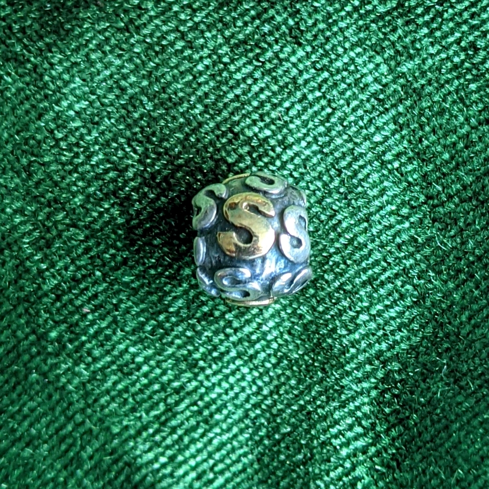 Pandora "S" charm